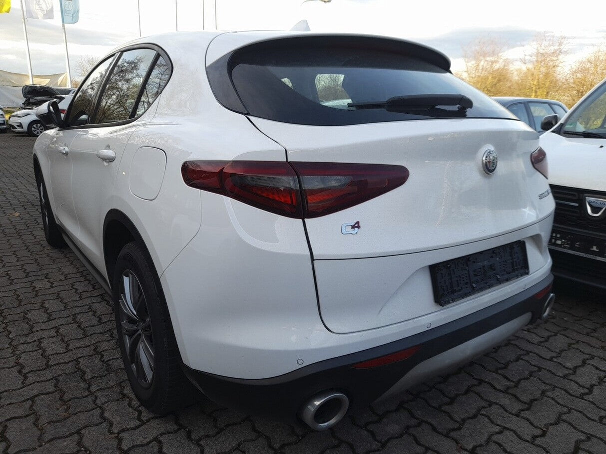 Alfa Romeo Stelvio 2.0 Turbo 200 Q4 Nav elHK Kam Memory 18Z 105674148 2