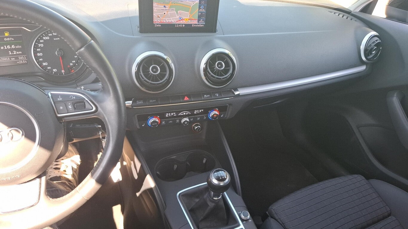 Audi A3 SB 1.4 TFSI Ambition Navi PDC SHZ LM GRA Klim 136818421 7