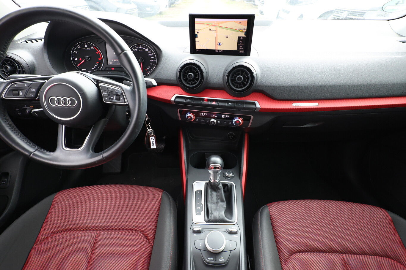 Audi Q2 30 TFSI S-tronic Sport LED Nav Kam eHK PDC 101627049 7