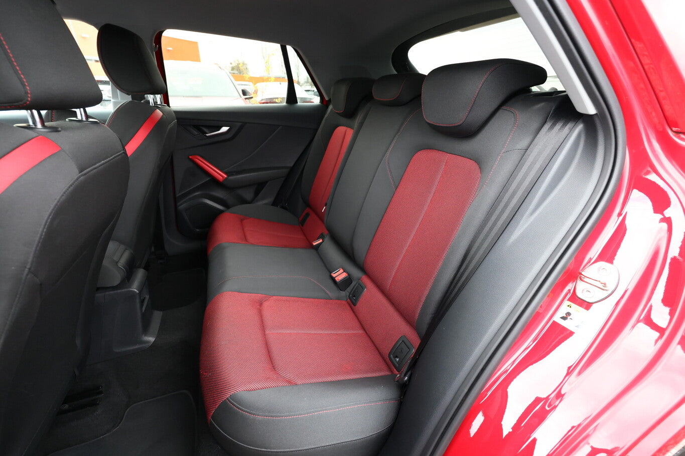 Audi Q2 30 TFSI S-tronic Sport LED Nav Kam eHK PDC 101627049 9