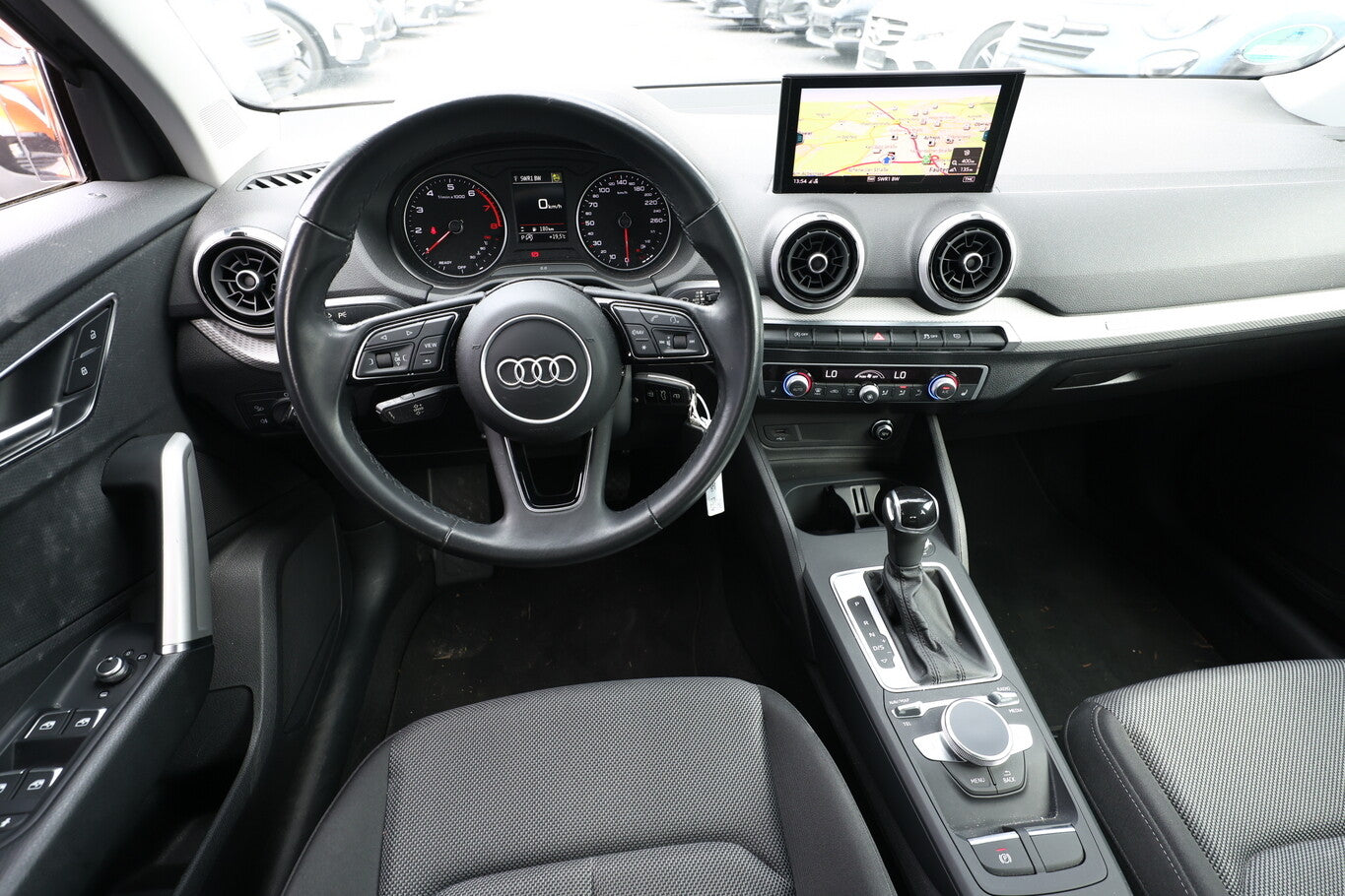 Audi Q2 35 TFSI 150 S tronic advanced Nav PDC Temp 134978890 6