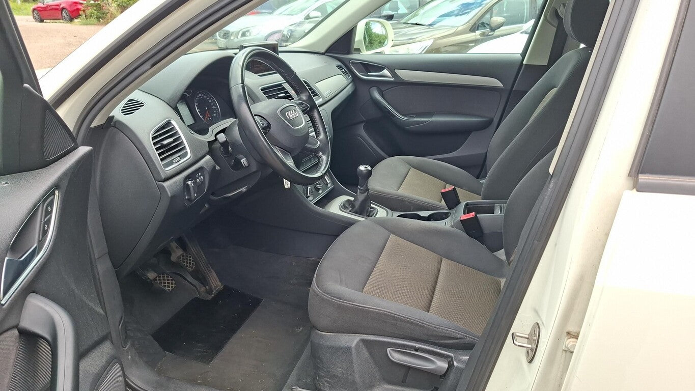 Audi Q3 2.0 TFSI quattro LM Navi PDC GRA Klima BT 129024422 7