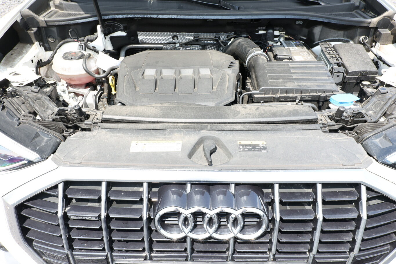 Audi Q3 40 TFSI 190 quattro S-tronic adv. LED Nav PDC 122035325 11