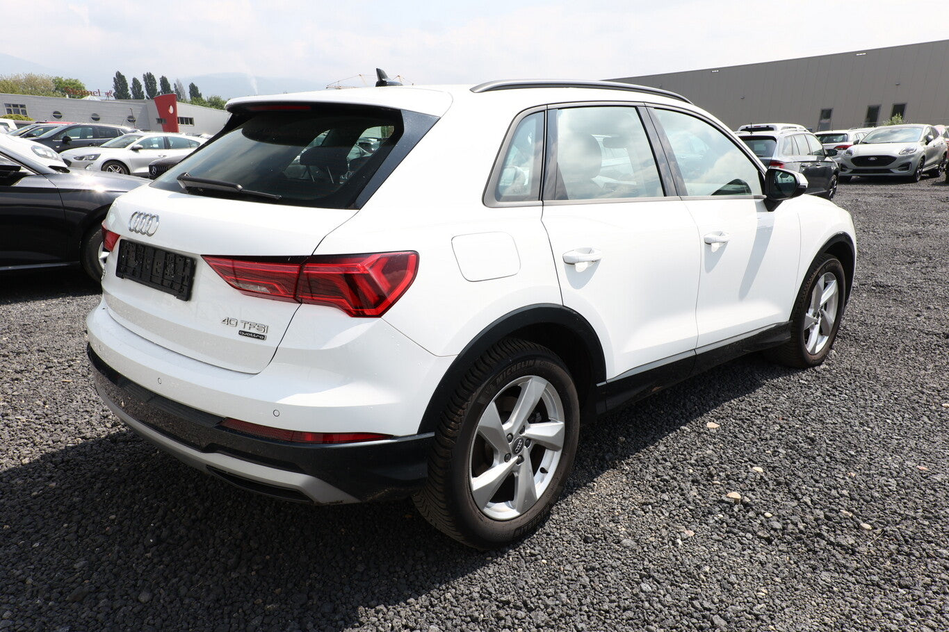 Audi Q3 40 TFSI 190 quattro S-tronic adv. LED Nav PDC 122035325 2