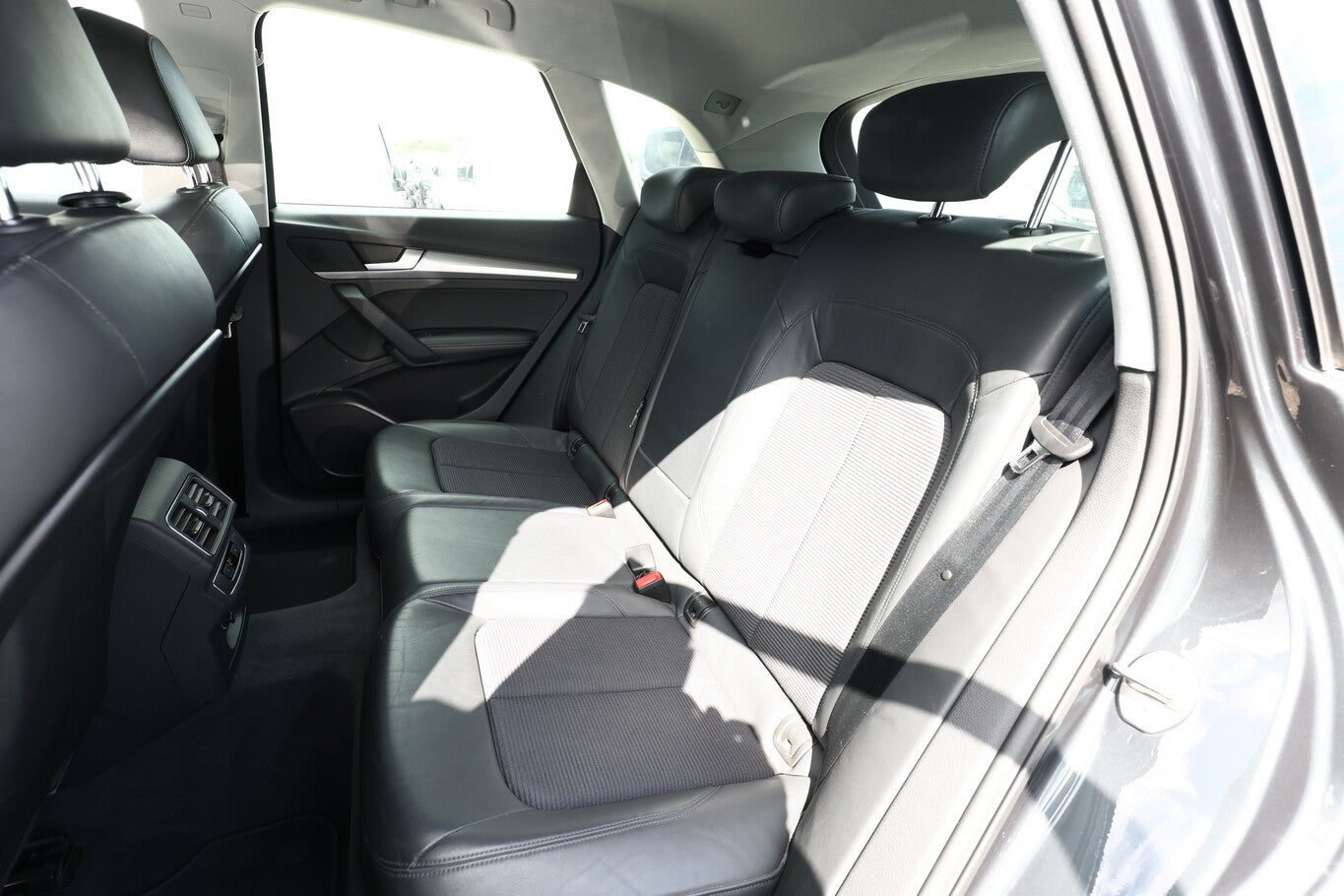 Audi Q5 2.0 TDI 190 S tronic quattro design ACC AHK 135852278 9