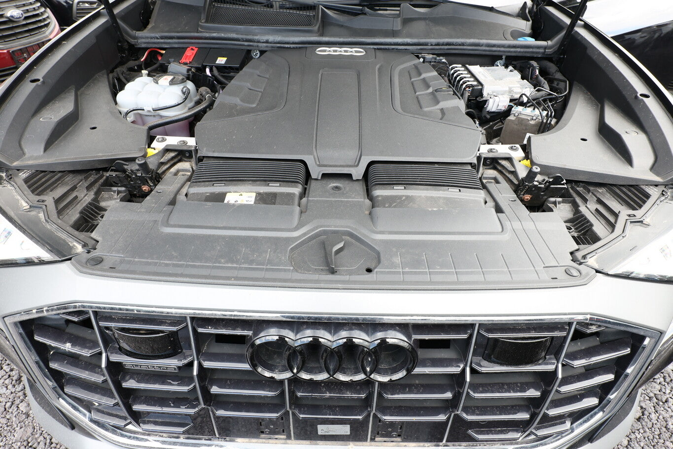 Audi Q8 50 TDI 286 quattro Matrix Leder 21Z Nav PanoD 122613860 11