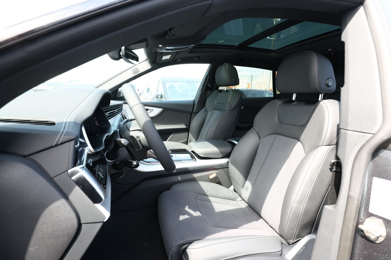 Audi Q8 50TDI 2xS line AssistenzP+ Laser 22Z Pano B&O 100331631 5