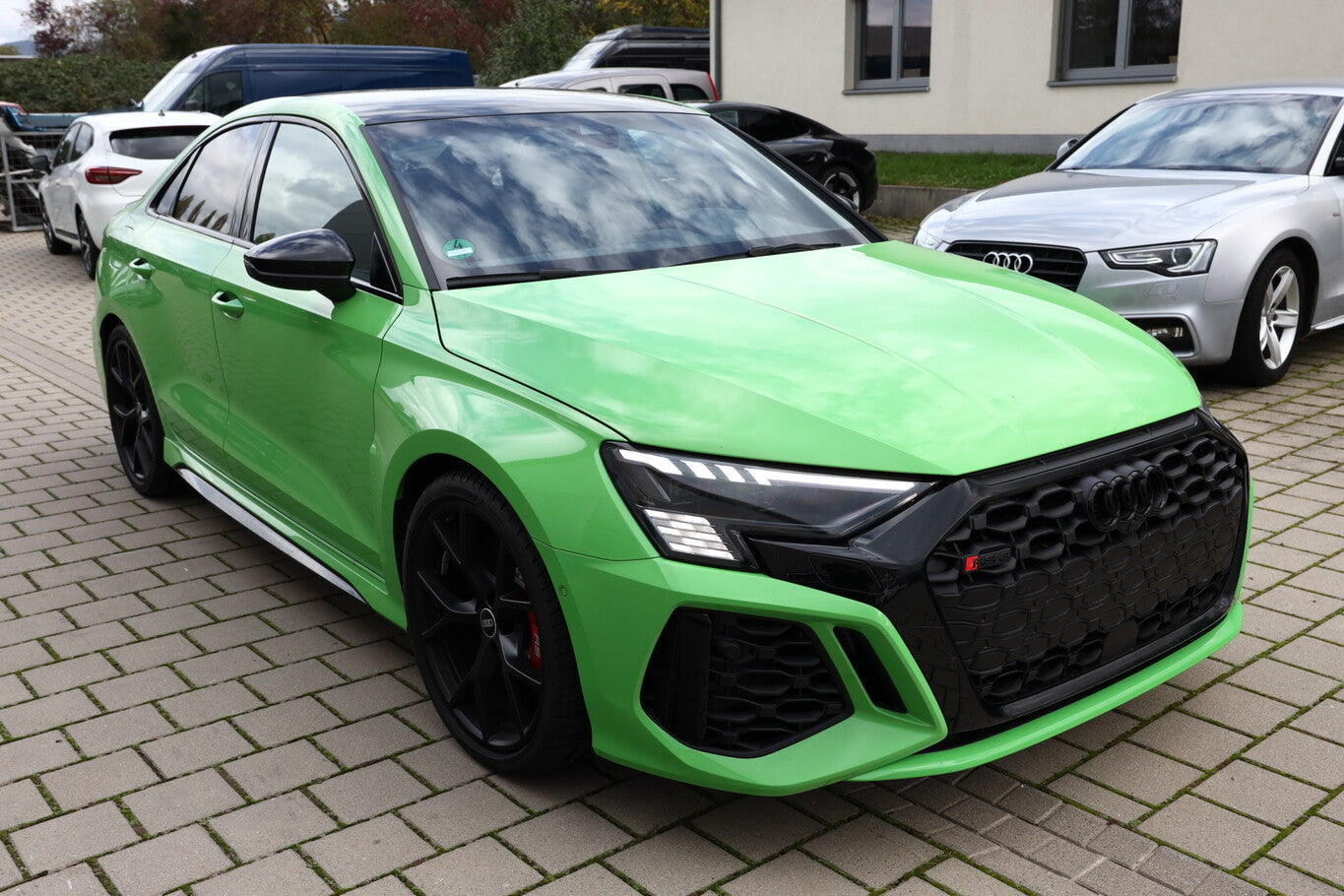 Audi RS3 2.5 TFSI 400 Limo Matrix Nav Vmax AGA Kam 81598262 1