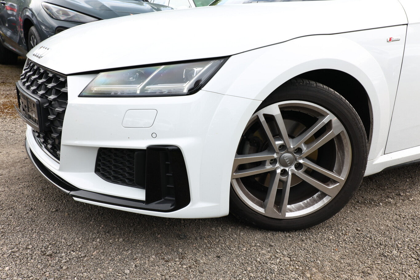 Audi TT 40 TFSI 197 DSG S line Selection LED PDC 18Z 134987321 4