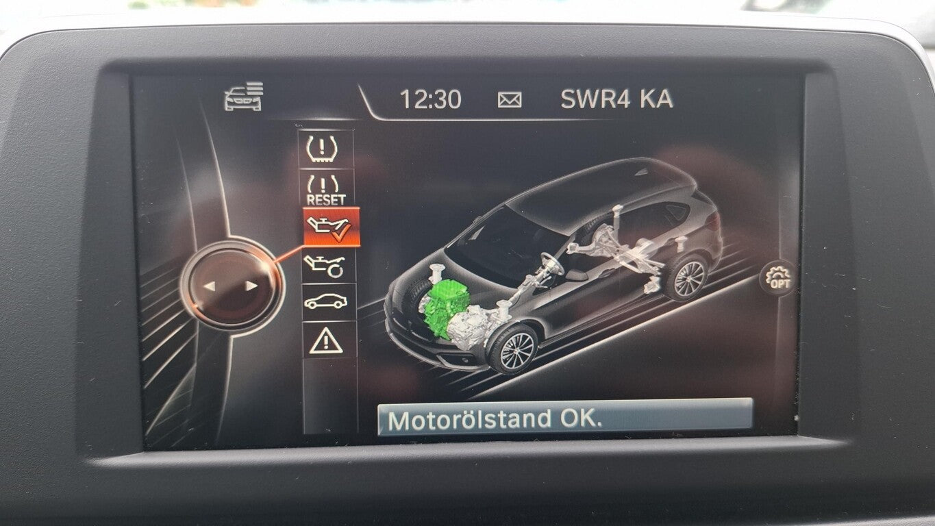 BMW 218i Active Tourer Steptronic Navi PDC SHZ Klima 140105651 17