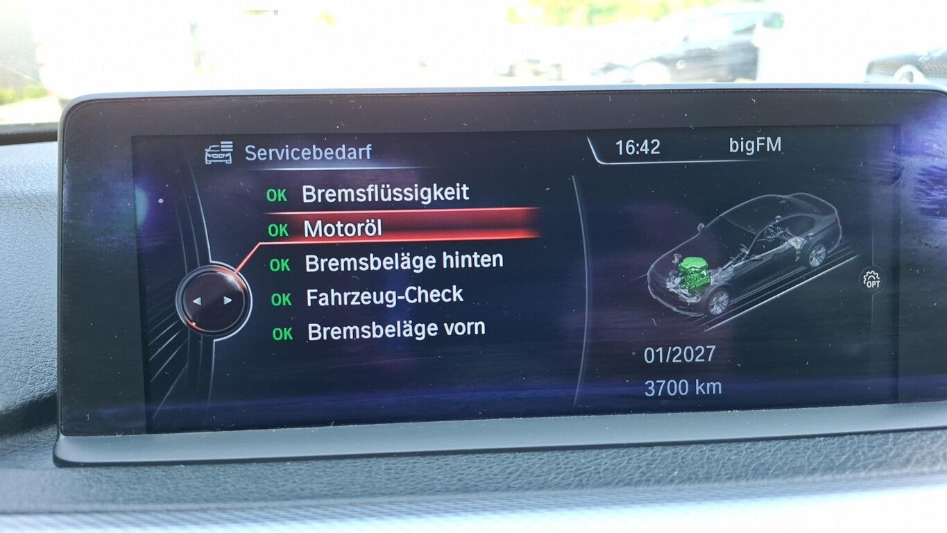 BMW 320d Lim xDrive M-Paket NavProf Xenon H-K PDC 133093294 11