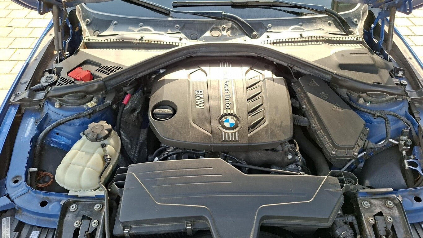 BMW 320d Lim xDrive M-Paket NavProf Xenon H-K PDC 133093294 9