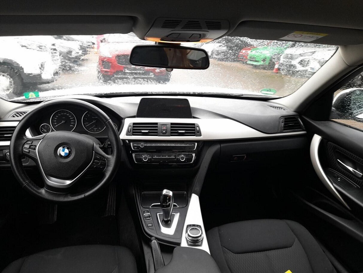 BMW 318i Steptronic Advantage LED Nav PDC Temp 16Z 140716014 5