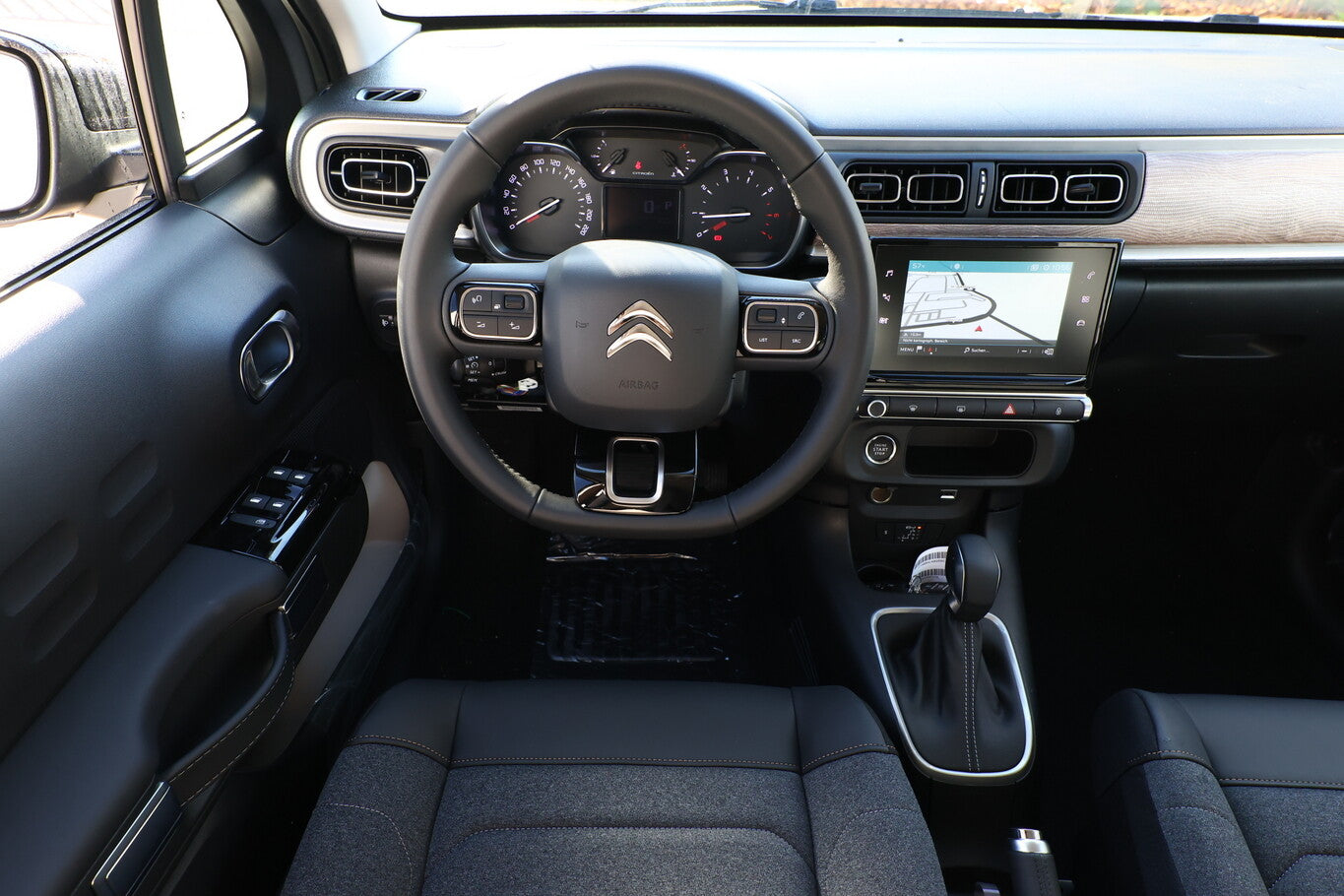 Citroën C3 110 EAT6 MAX Nav SHZ Kam Keyless PDC 16Z LED 88444716 6