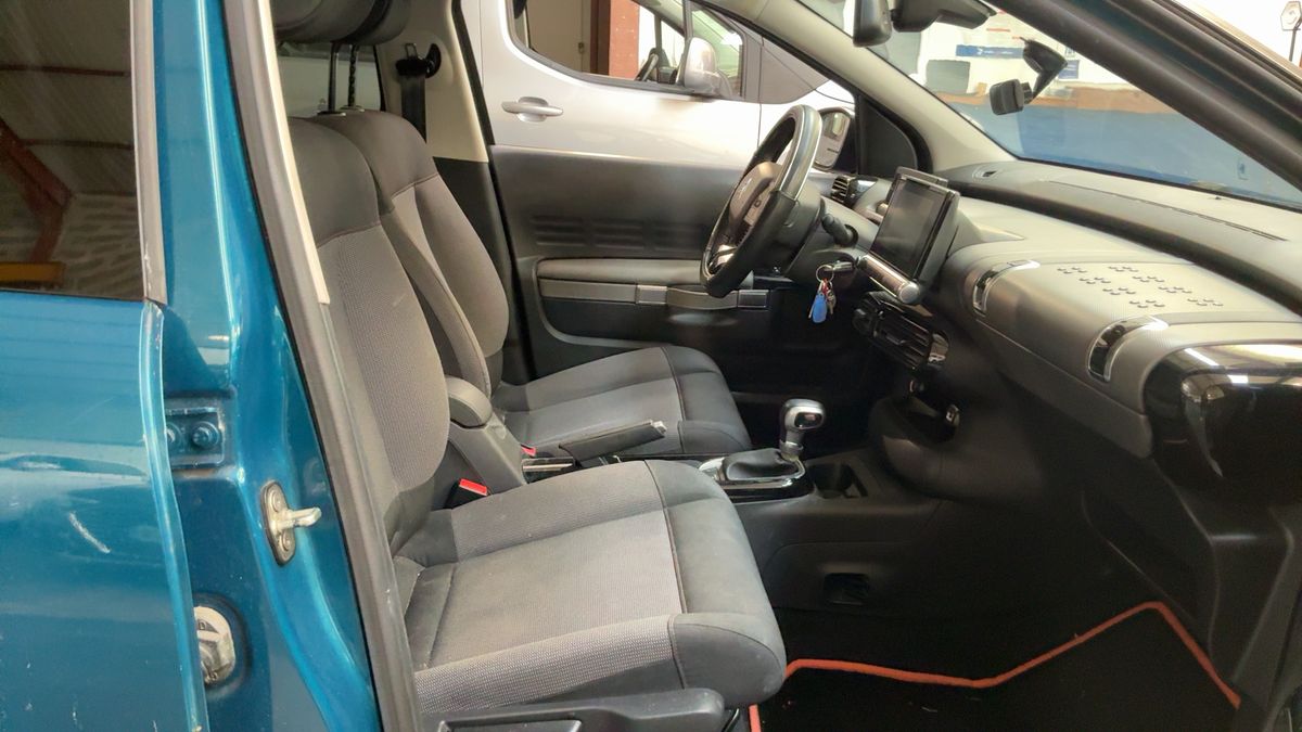 Interior delantero