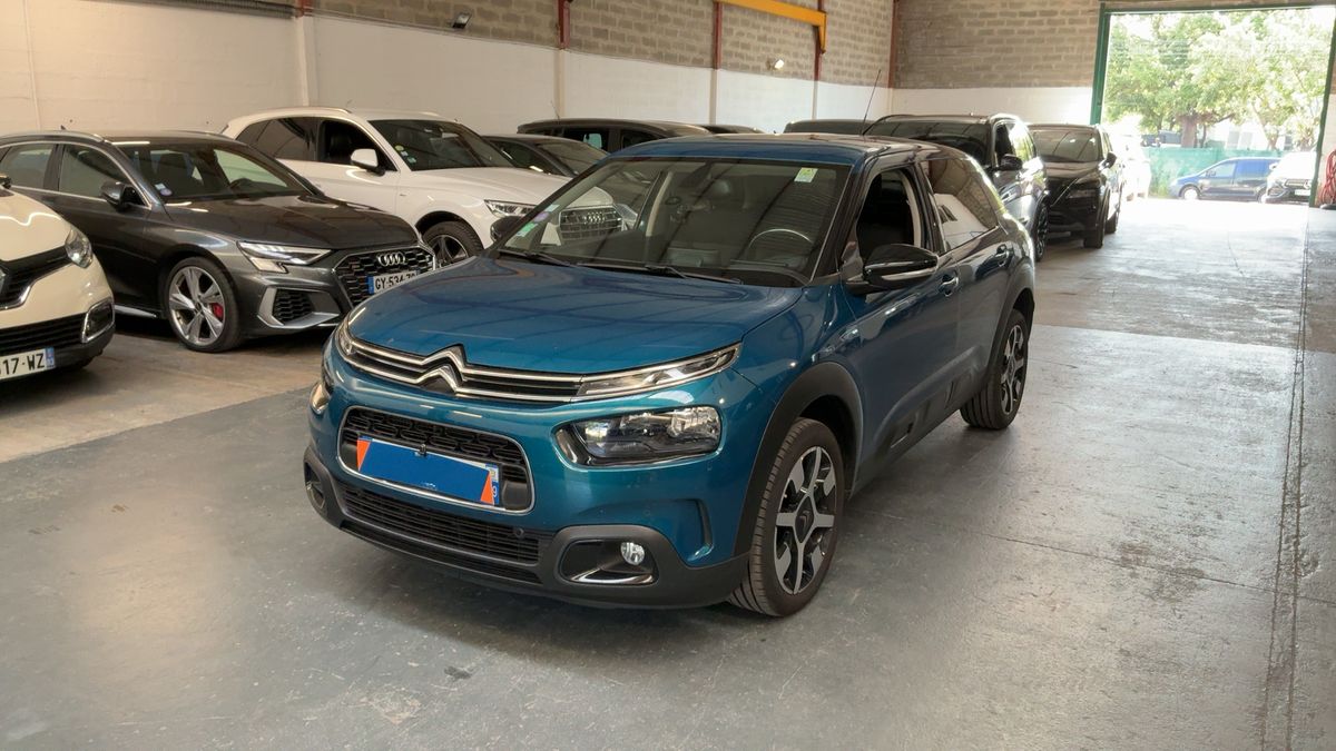 Frontal izquierda