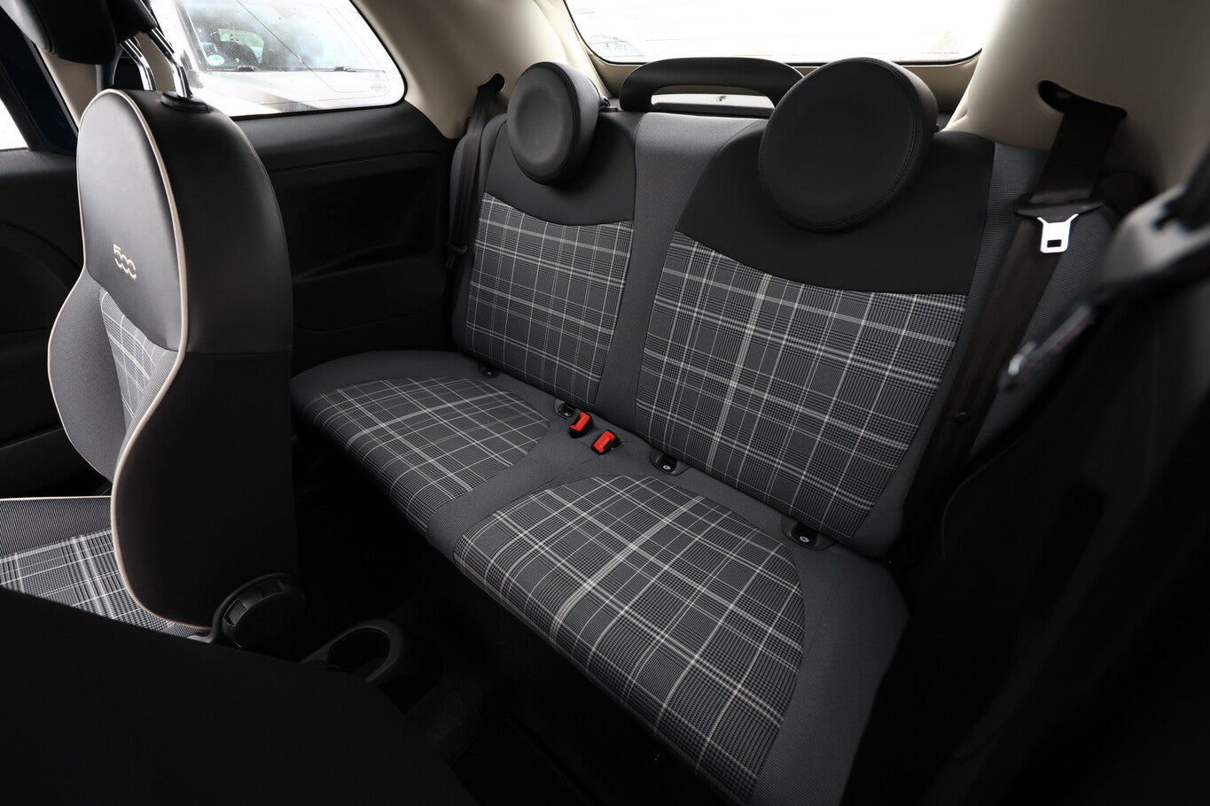 Fiat 500C 1.2 8V 69 Lounge Nav PDC elFH Temp 97555380 9