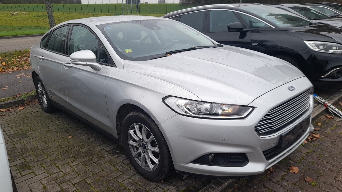 Ford Mondeo 1.5 EB 160 Business Edition Nav PDC SHZ 100564453 1