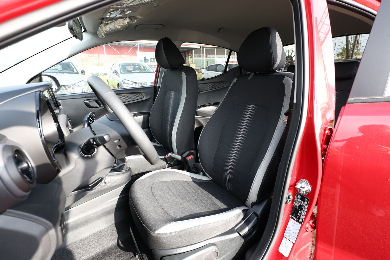 Hyundai i10 1.0 MPI 63 AT MY25 Nav Kam PDC CarPlay PrivG 97341172 5