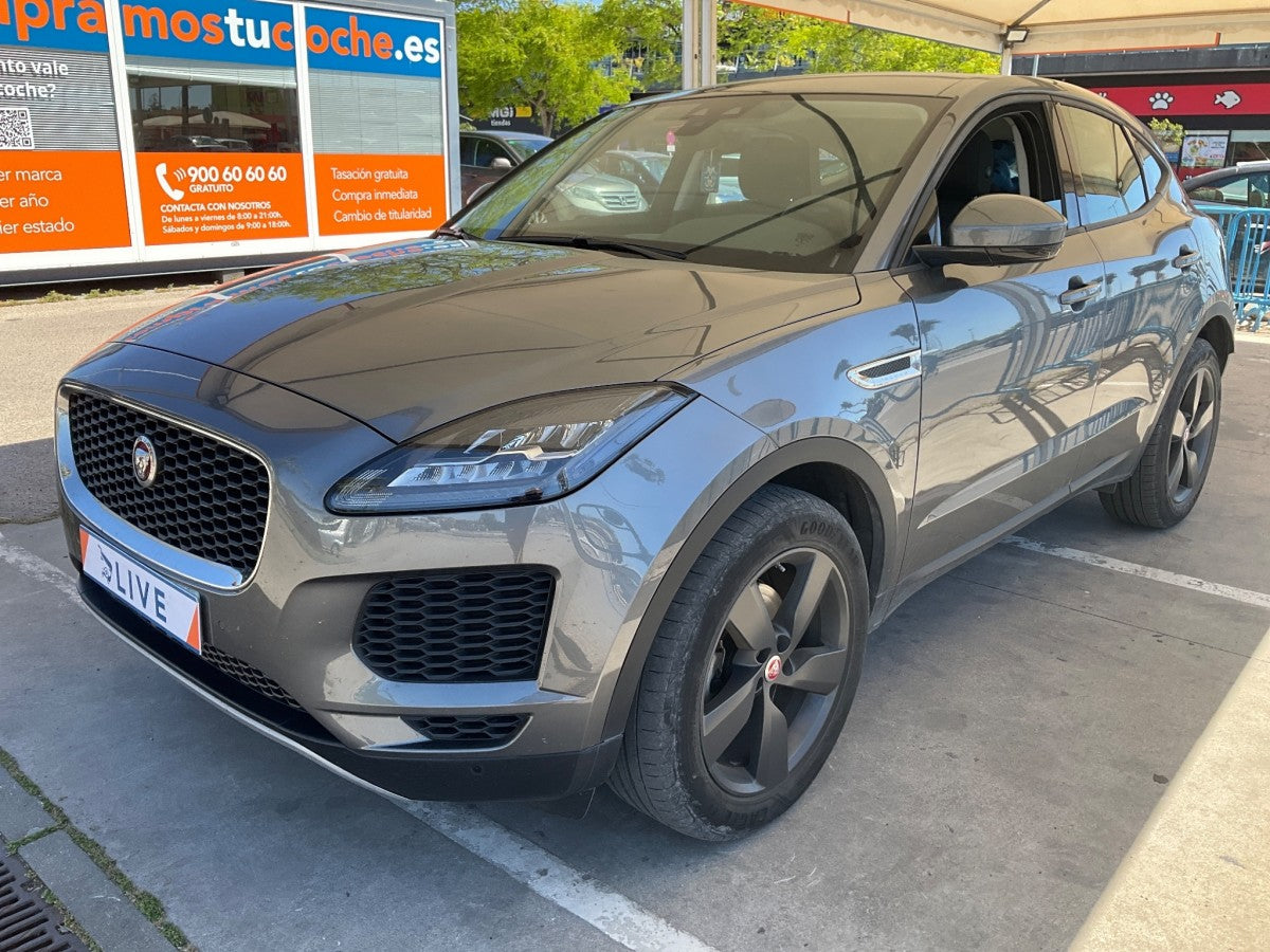 Frontal izquierda