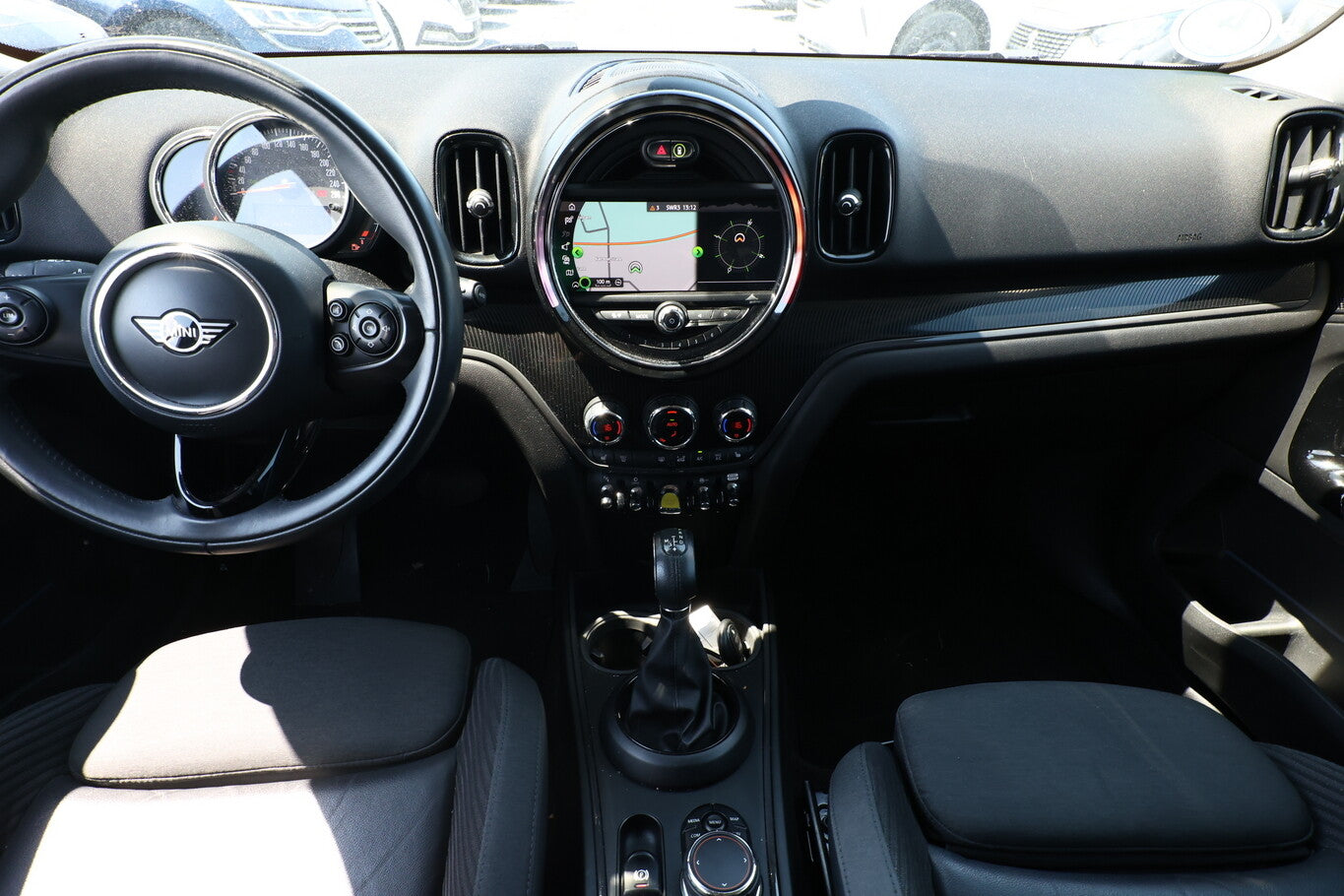 MINI Countryman Cooper SE ALL4 Steptr. Nav PDC LM17Z 127578948 7