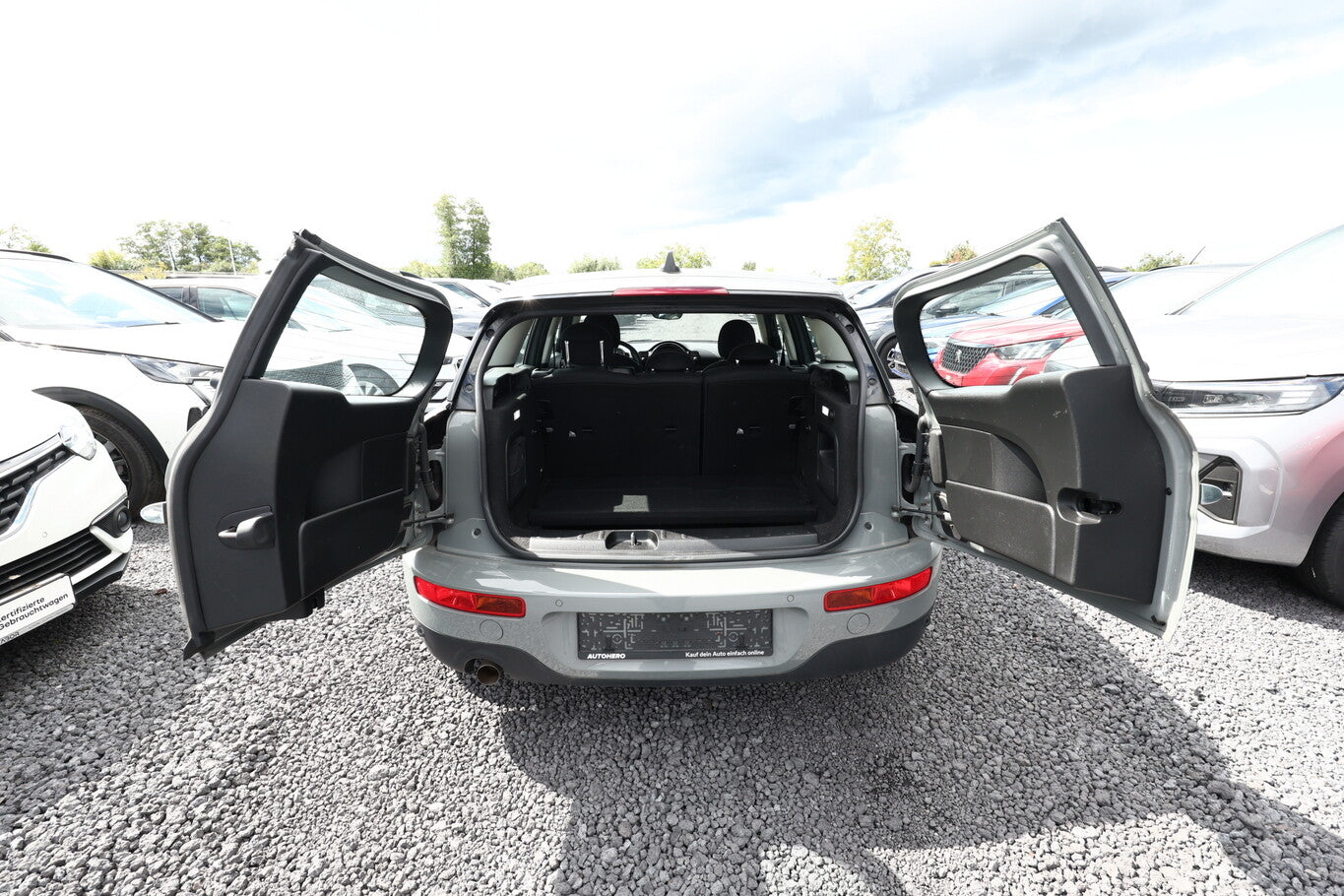 MINI Clubman One 102 Nav PDC SHZ KeyLess Harman 17Z 134753597 10