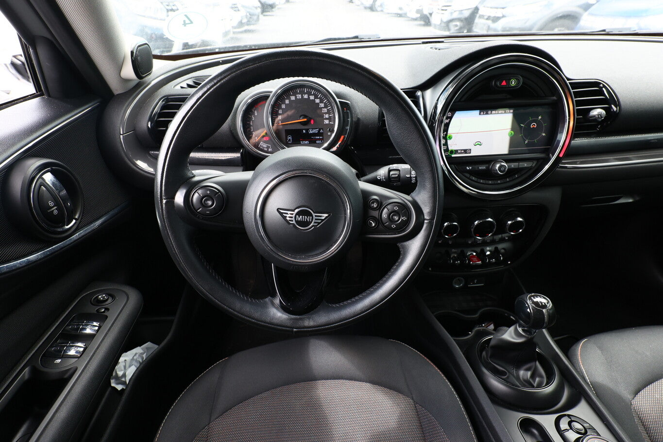 MINI Clubman One 102 Nav PDC SHZ KeyLess Harman 17Z 134753597 6