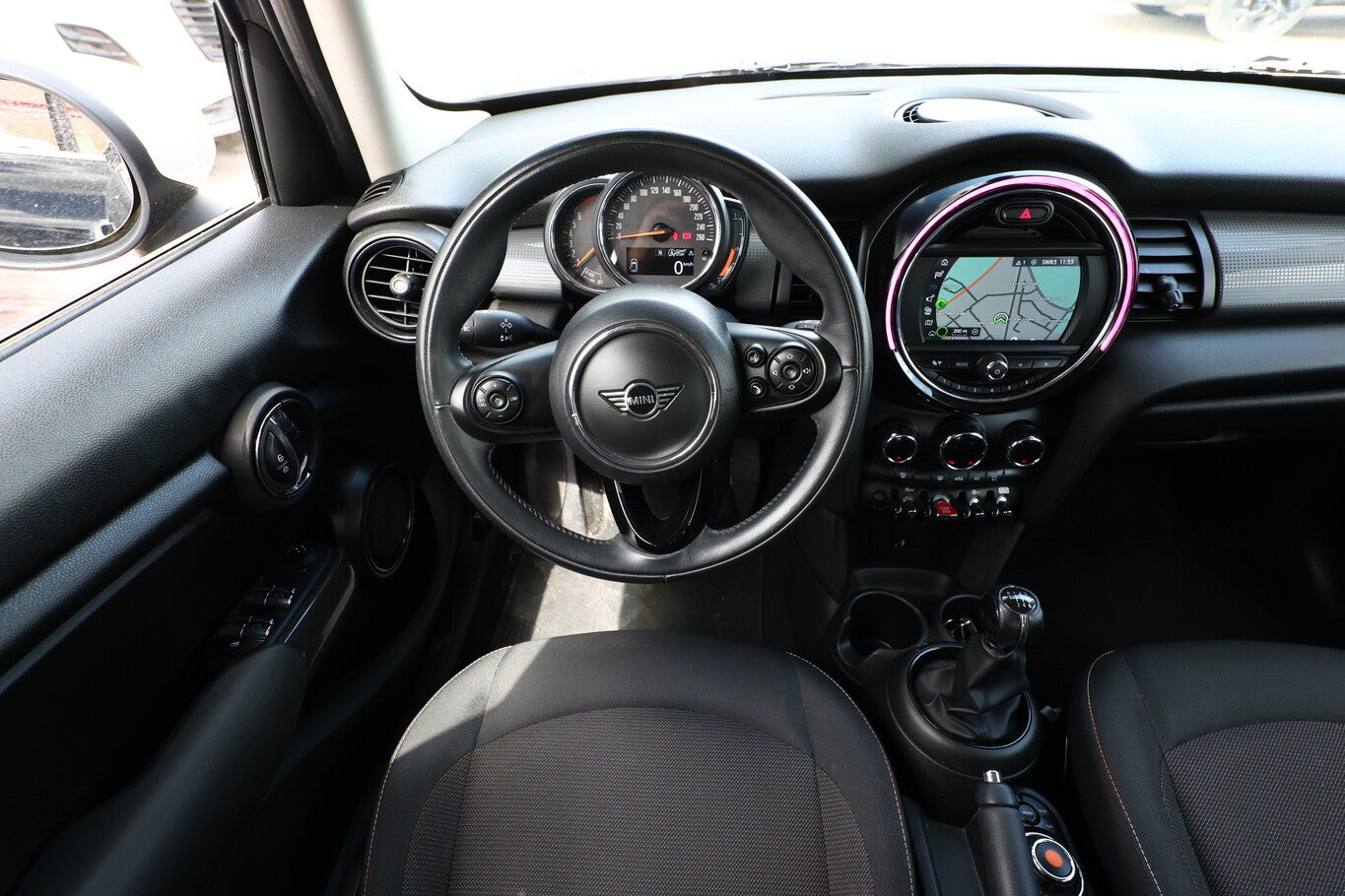 MINI Cooper 1.5 136 Pepper LED Nav. PDC 122604568 6