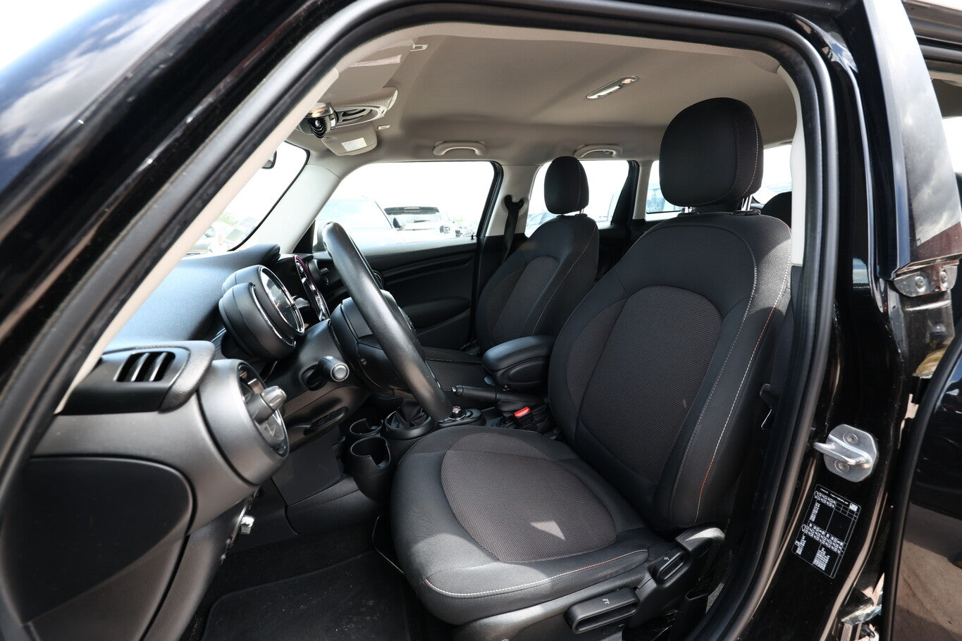 MINI Cooper 1.5 136 Pepper LED Nav. PDC 122604568 5
