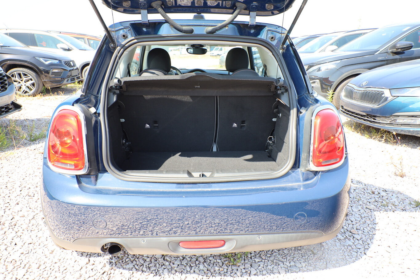 MINI Mini 1.2 102 One Nav LED PDC SHZ Klimaautomatik 92523908 10