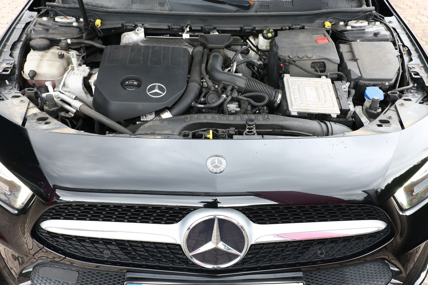 Mercedes-Benz A 180 DCT Edition 19 LED Nav SHZ PDC Kam LM18Z 135547158 11