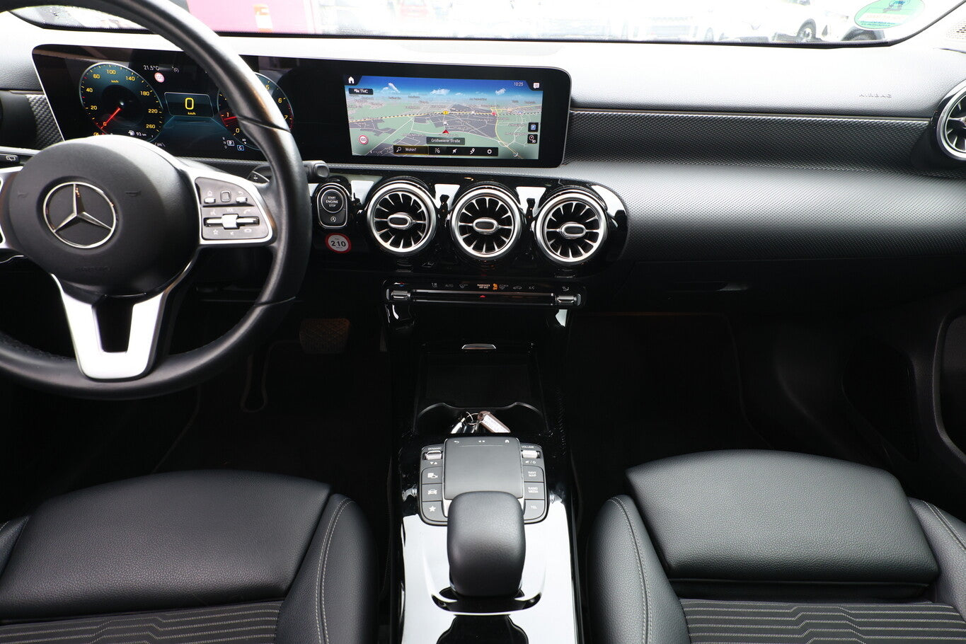 Mercedes-Benz A 180 DCT Edition 19 LED Nav SHZ PDC Kam LM18Z 135547158 7