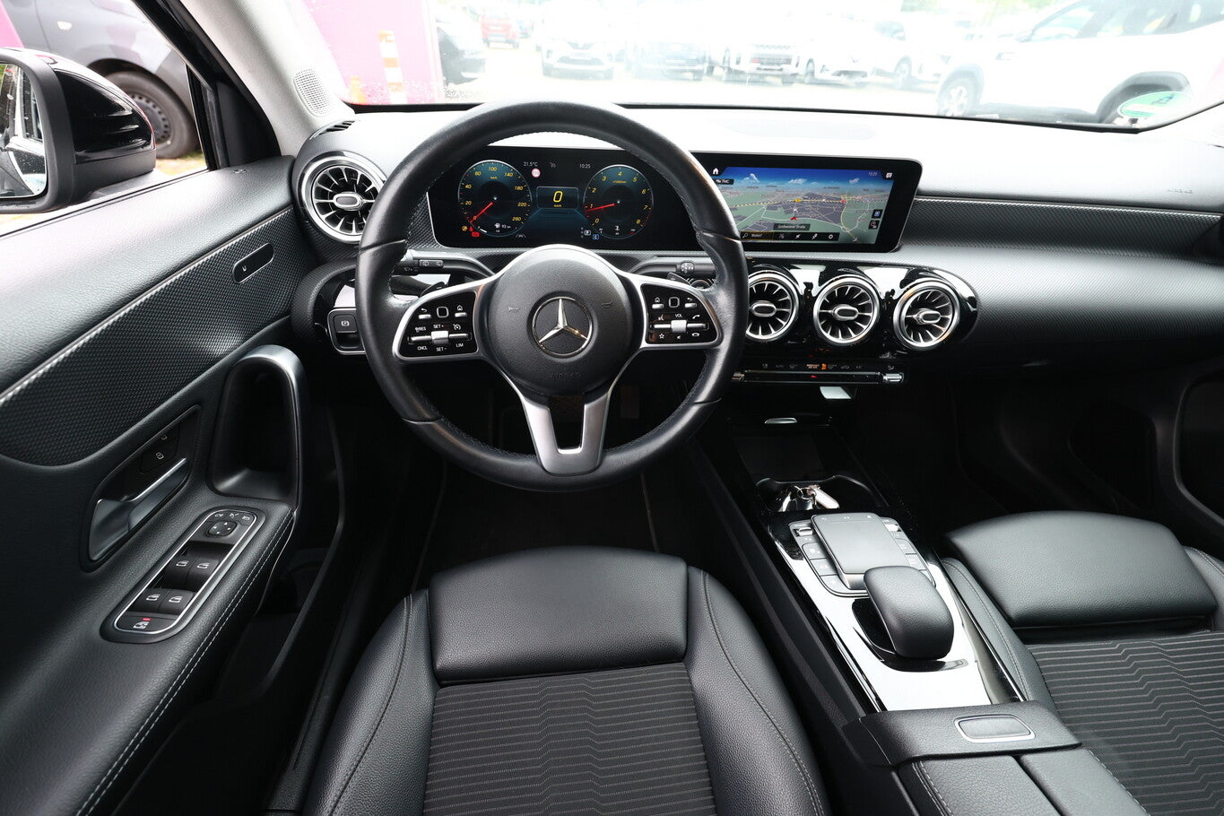 Mercedes-Benz A 180 DCT Edition 19 LED Nav SHZ PDC Kam LM18Z 135547158 6