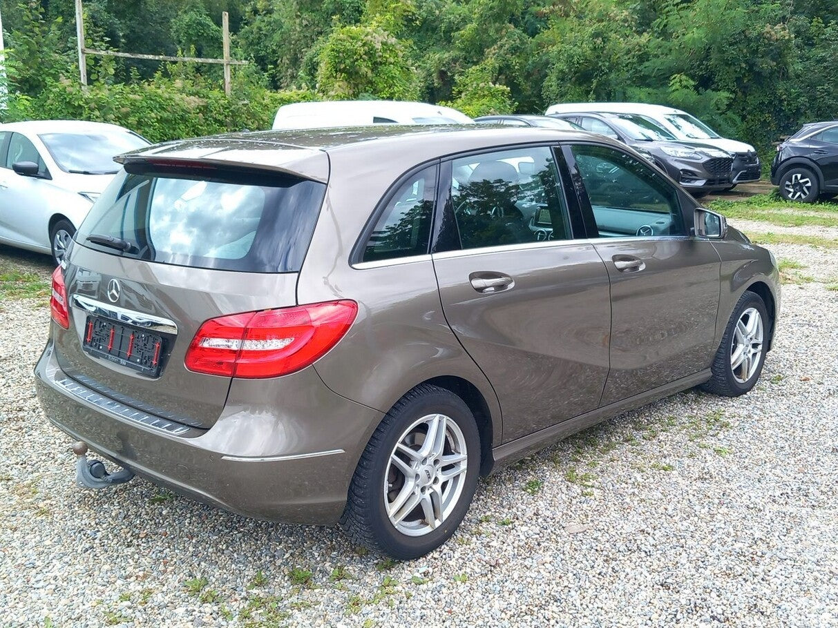 Mercedes-Benz B180 BE Aut. BiXe AHK Navi ParkAss Kamera LM SHZ 136262454 3