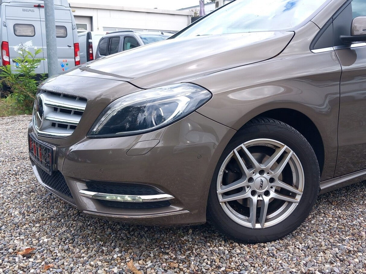Mercedes-Benz B180 BE Aut. BiXe AHK Navi ParkAss Kamera LM SHZ 136262454 1