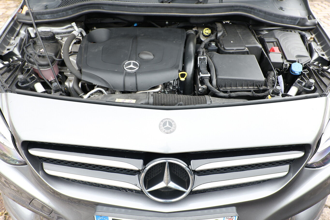 Mercedes-Benz B 220 d DCT AMG Line Pano Nav LED 18Z ParkAs SHZ 135852395 9