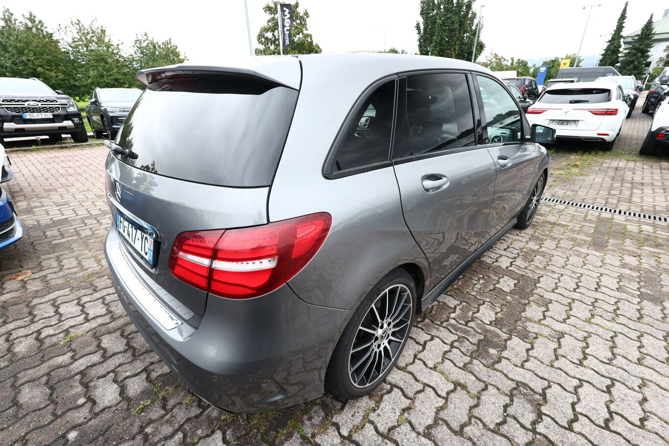 Mercedes-Benz B 220 d DCT AMG Line Pano Nav LED 18Z ParkAs SHZ 135852395 2