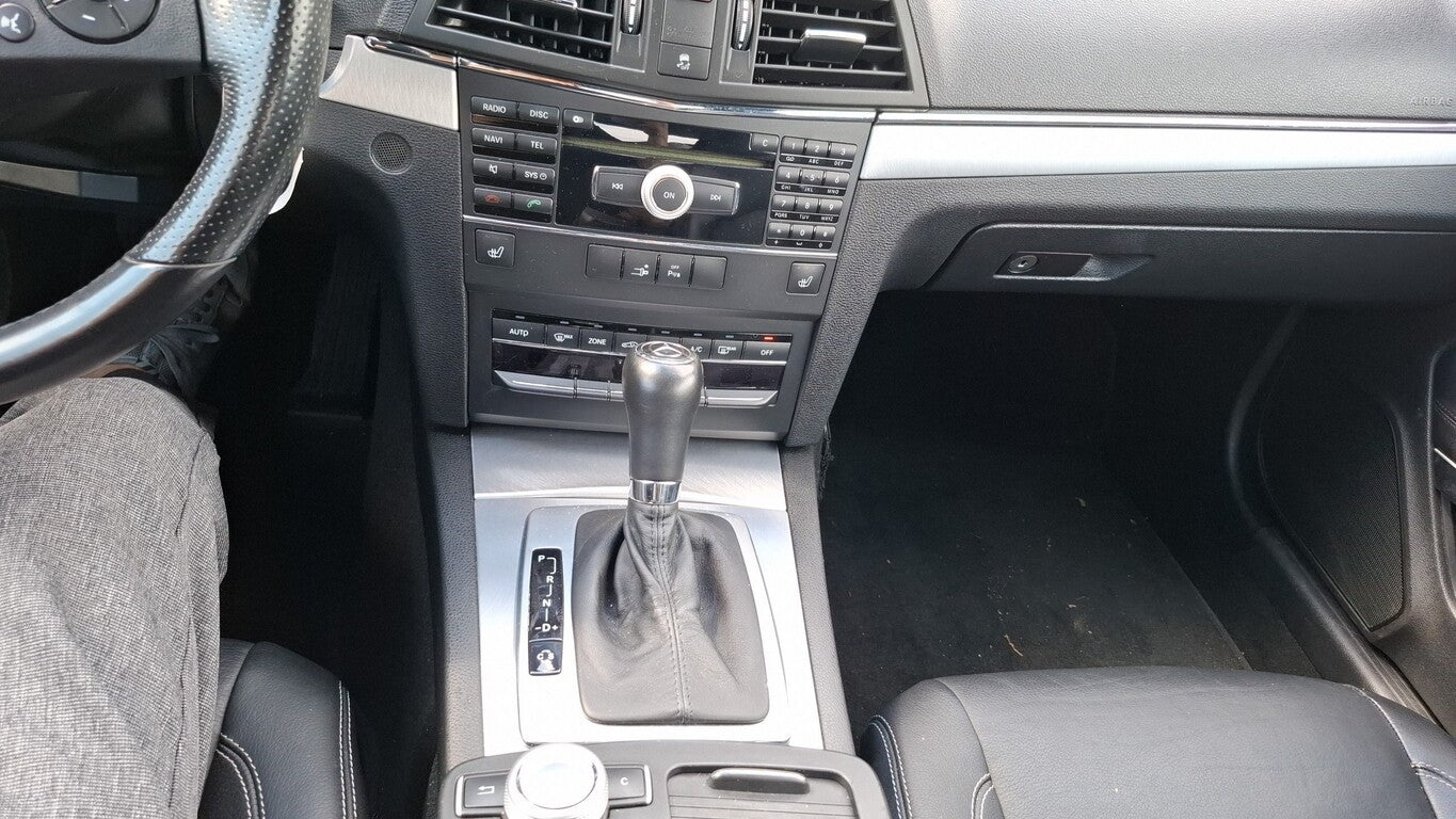 Mercedes-Benz E350 CGI Coupe Avantgarde Leder Navi PDC SHZ Kli 129737923 6