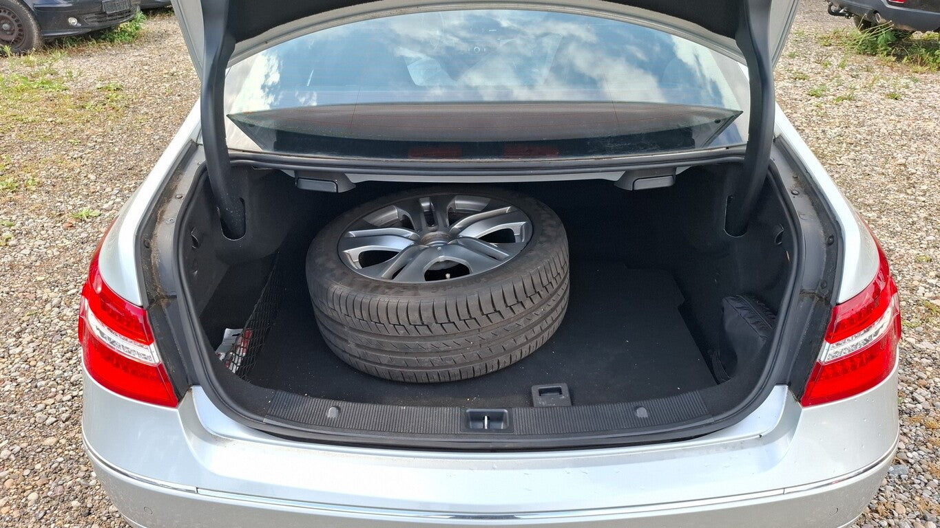 Mercedes-Benz E350 CGI Coupe Avantgarde Leder Navi PDC SHZ Kli 129737923 9