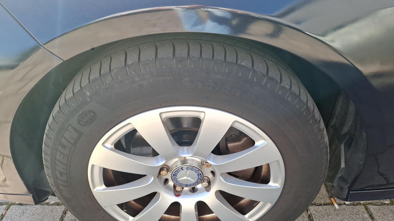 Mercedes-Benz E220 CDI Aut. Lim Navi StandHz PDC LM 136818999 10