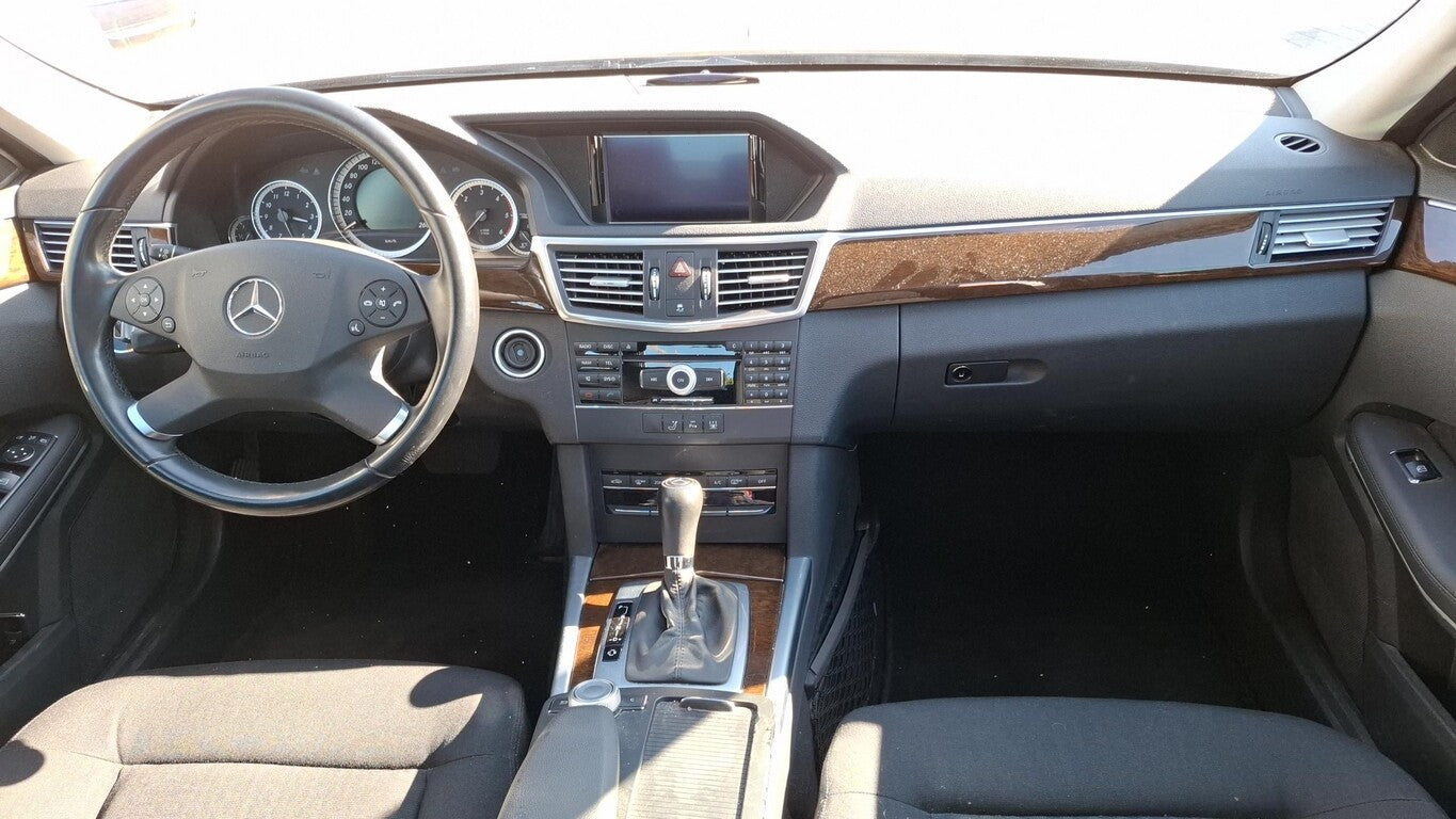 Mercedes-Benz E220 CDI Aut. Lim Navi StandHz PDC LM 136818999 4