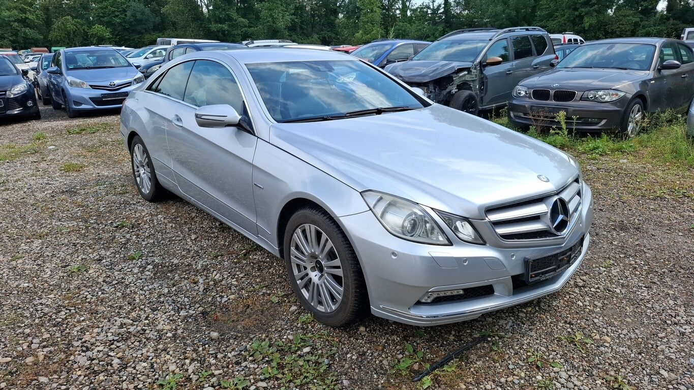 Mercedes-Benz E350 CGI Coupe Avantgarde Leder Navi PDC SHZ Kli 129737923 1