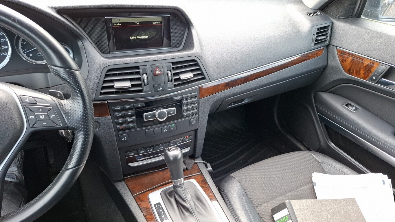 Mercedes-Benz E250 CGI Elegance Coupe Aut. Sport-P AMG PDC SHZ 118986096 6