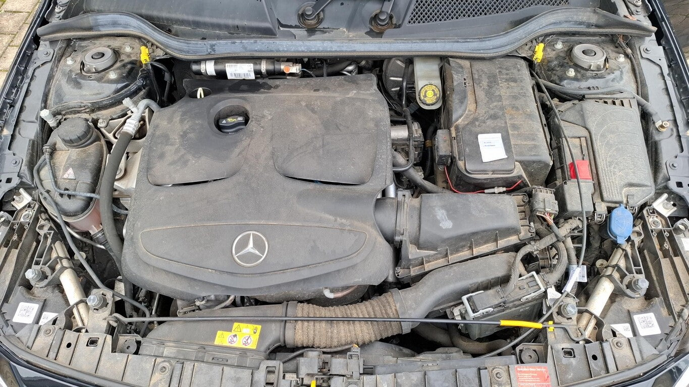 Mercedes-Benz GLA 180 Autom. AMG-Line LED Night NAV LM RFK SHZ 134410247 11