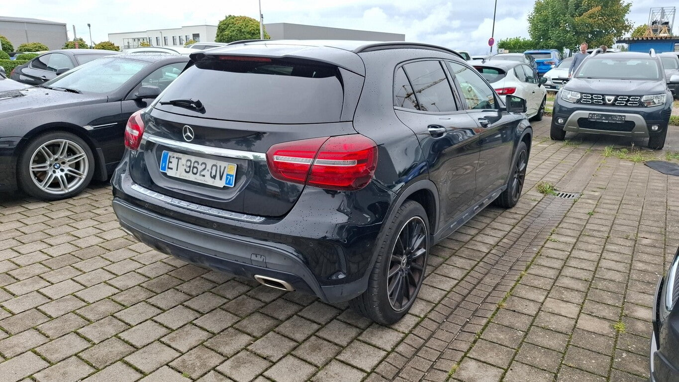Mercedes-Benz GLA 180 Autom. AMG-Line LED Night NAV LM RFK SHZ 134410247 2