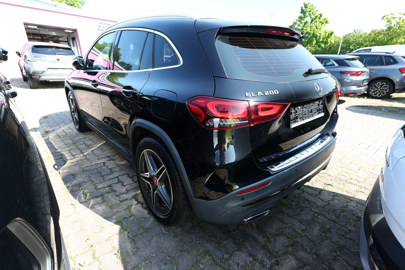 Mercedes-Benz GLA 200 DCT AMG Line Leder ParkAs LED eHK SHZ 121782442 3