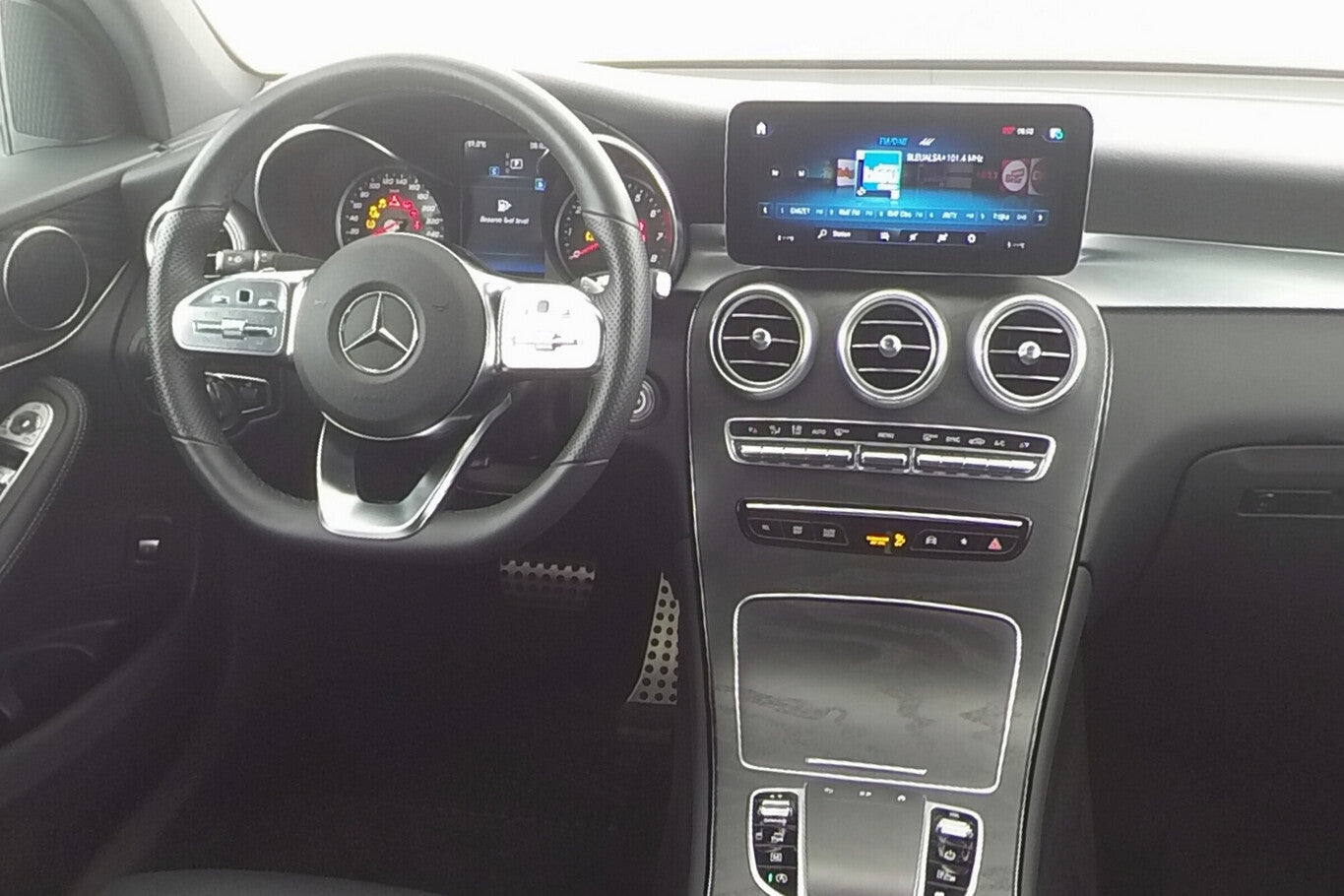 Mercedes-Benz GLC 200 4M Coupé AMG Line LED Nav ParkP KomfortP 82157024 6