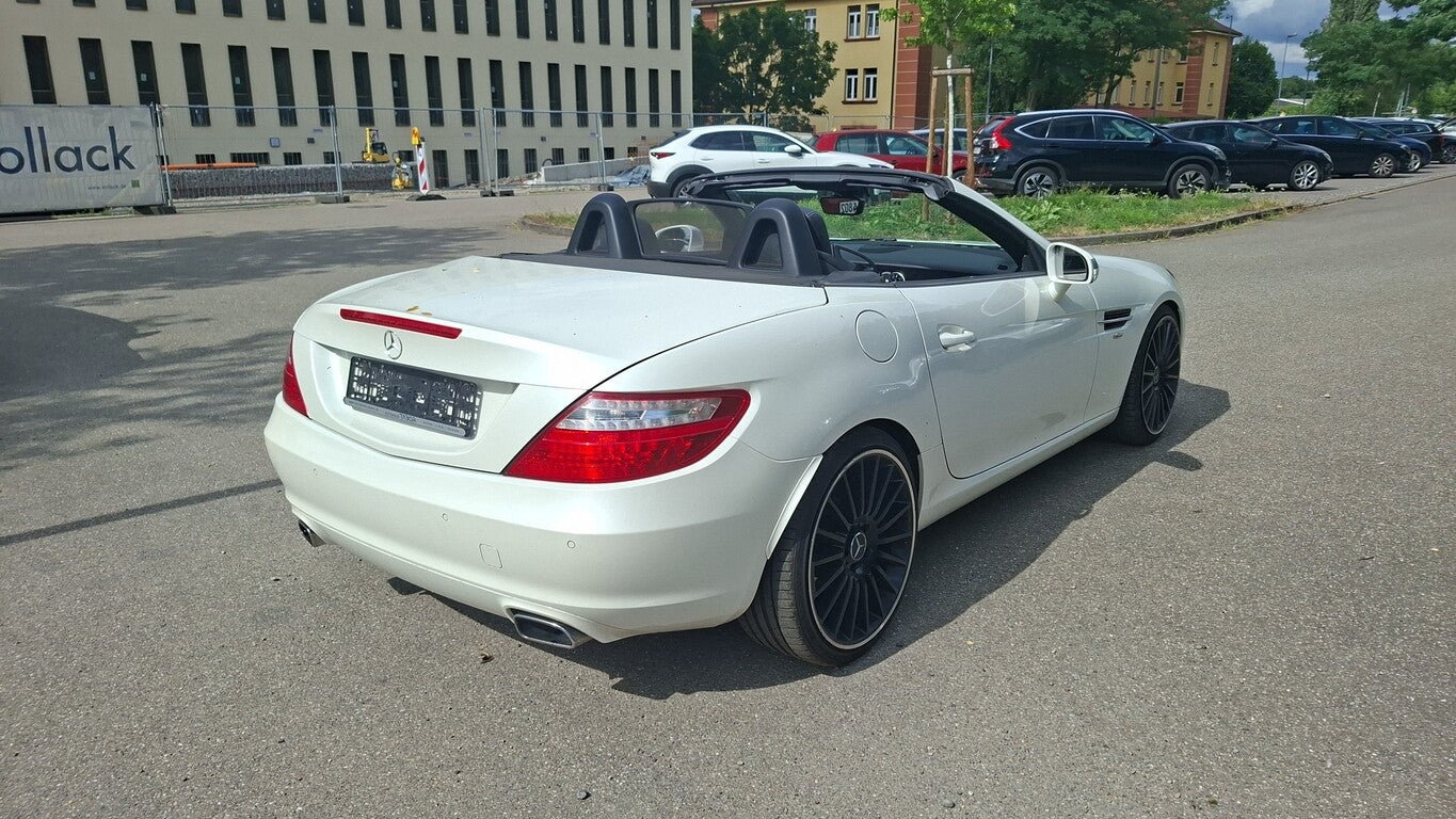Mercedes-Benz SLK 200 BiXen Leder PTS Airscarf SHZ Navi LM 126381657 2