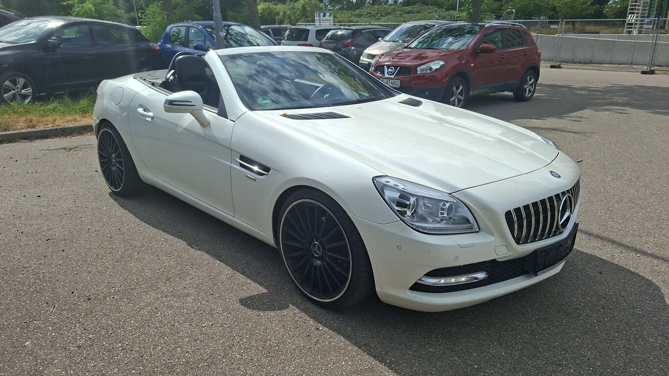 Mercedes-Benz SLK 200 BiXen Leder PTS Airscarf SHZ Navi LM 126381657 1