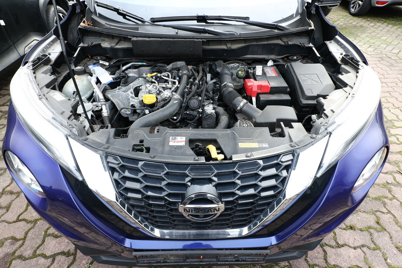 Nissan Juke 1.0 DIG-T 117 DCT Tekna Bose Nav PDC ACC 99825219 11